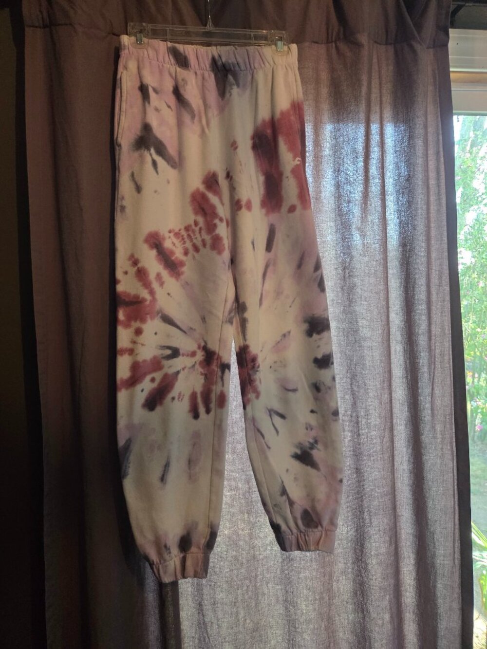 Hollister LA California extra high rise Tie-Dye Jogger Pants, Size Small